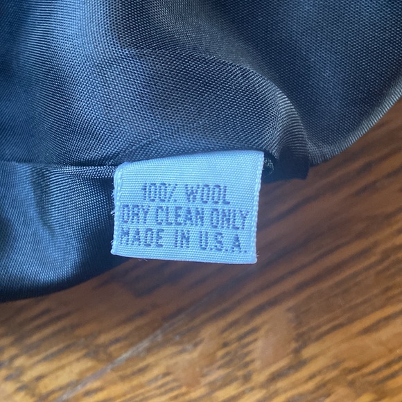 Saks Fifth Avenue size 12 Wool Skirt - Picture 6 of 6